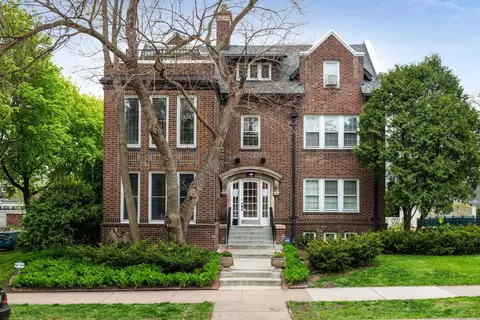 1820 Girard Ave S, Minneapolis, MN 55403