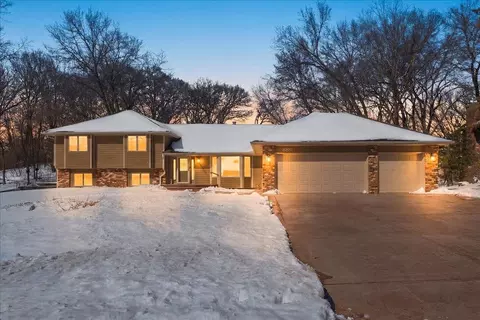 8681 144th Street Ct, Apple Valley, MN 55124