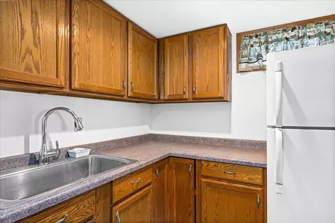 Kitchen - 4016 W Arrowhead Rd, Duluth, MN 55811 photo 5 of 5