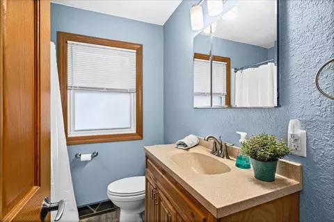 Bath - 4016 W Arrowhead Rd, Duluth, MN 55811 photo 1 of 3