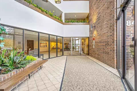 8430 Pennsylvania Rd #216, Bloomington, MN 55438