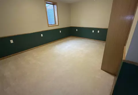 Bedroom - 28 Mitchell Dr, Faribault, MN 55021 photo 5 of 6