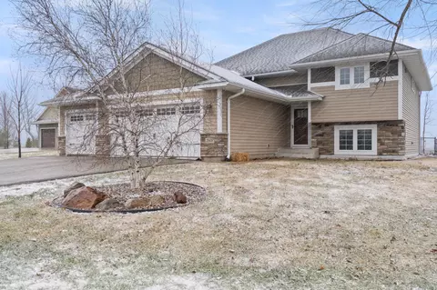 2909 Hanson Ct, Faribault, MN 55021 photo 3