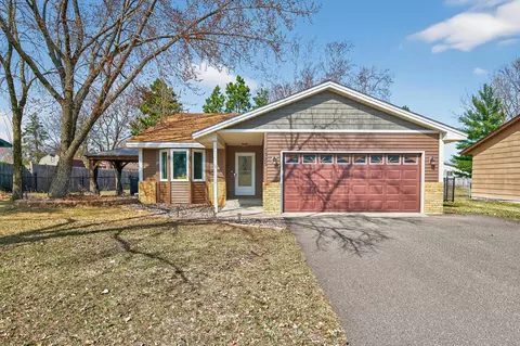 1325 Roosevelt St, Anoka, MN 55303