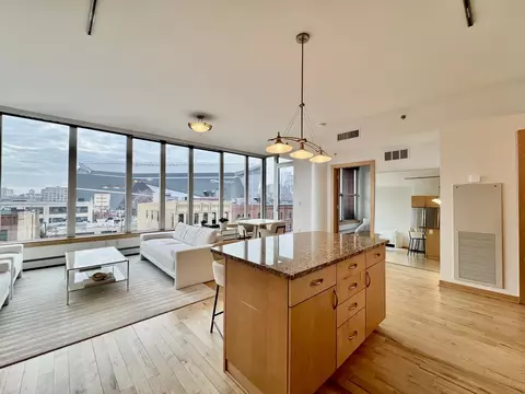 215 10th Ave S #534, Minneapolis, MN 55415