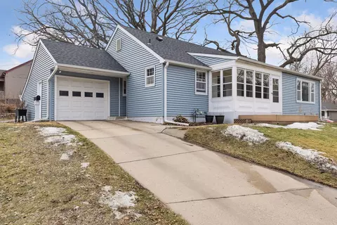 6619 W 16th St, Saint Louis Park, MN 55426