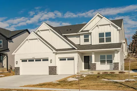 4933 Noble Dr NW, Rochester, MN 55901