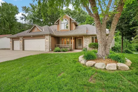 13452 Flagstaff Ave, Apple Valley, MN 55124
