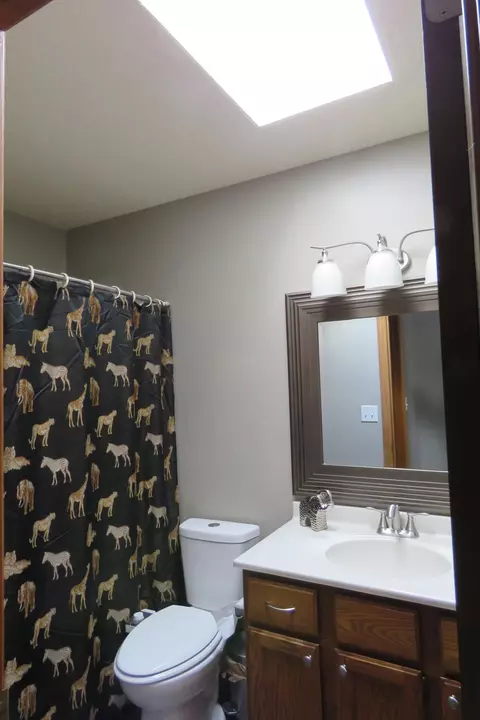 Bath - 2922 23rd Ave S, Fargo, ND 58103 photo 1 of 3