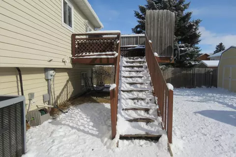 Exterior - 2922 23rd Ave S, Fargo, ND 58103 photo 4 of 10