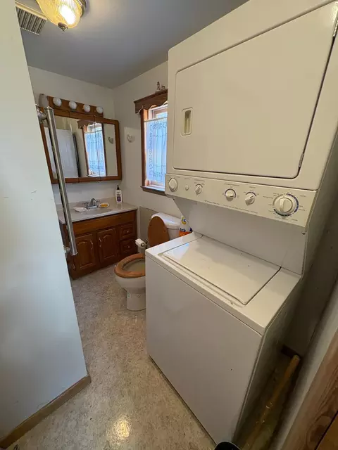 Bath - 301 State St, Tyler, MN 56178 photo 1 of 3