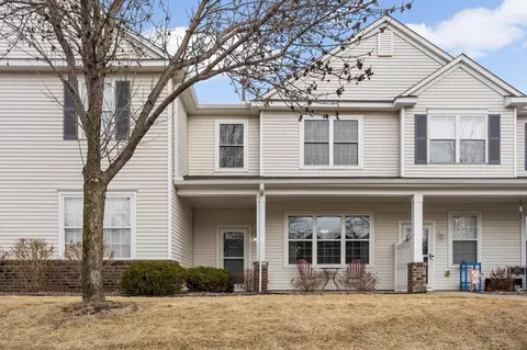 4883 Boatman Ln #6902, Inver Grove Heights, MN 55076
