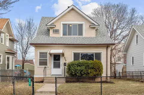 959 Carroll Ave, Saint Paul, MN 55104