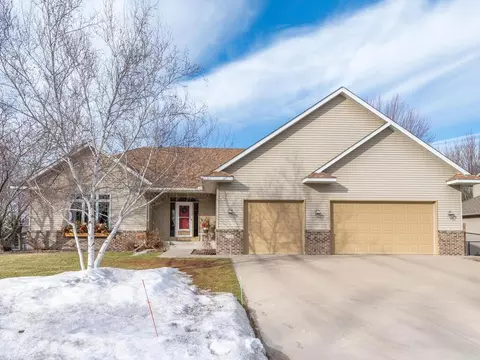 1736 Pond Ln, Waconia, MN 55387