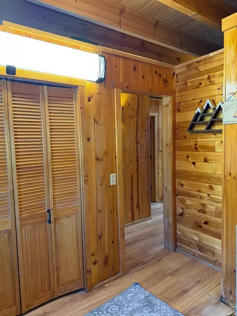Entry Way - 2817 Stony Loop, Isabella, MN 55607 photo 2 of 2