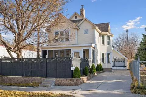 613 Harrison St NE, Minneapolis, MN 55413