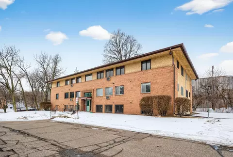 2341 Unity Ave N, Golden Valley, MN 55422