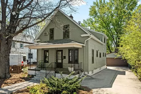 334 24th Ave NE, Minneapolis, MN 55418