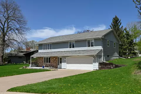 3916 Ensign Ave N, New Hope, MN 55427