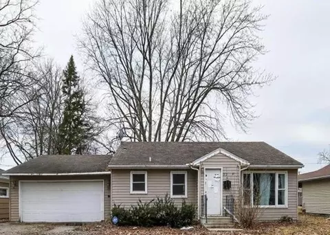 212 Thayer Ave, Mankato, MN 56001