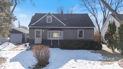 1746 Terrace Dr, Shoreview, MN 55126
