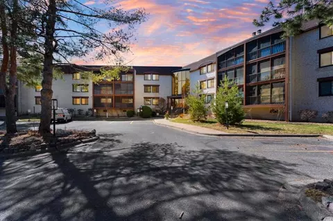 4710 58th Ave N #303, Crystal, MN 55429