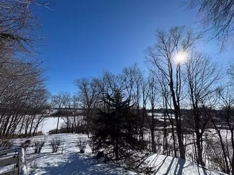 5123 Waterbury Rd, Mound, MN 55364