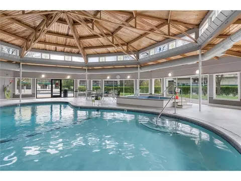 10411 Cedar Lake Rd #213, Minnetonka, MN 55305