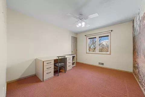 Bedroom - 1101 Faribault Rd, Faribault, MN 55021 photo 1 of 5