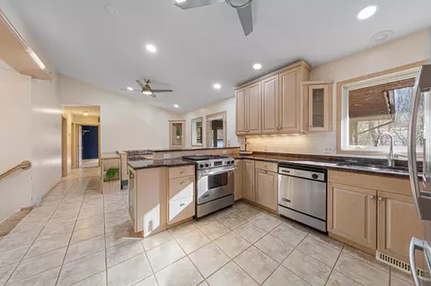 Kitchen - 1101 Faribault Rd, Faribault, MN 55021 photo 3 of 8
