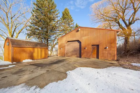 Exterior - 1101 Faribault Rd, Faribault, MN 55021 photo 3 of 6