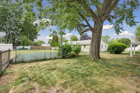 Exterior - 605 E 70th St, Richfield, MN 55423 photo 4 of 6
