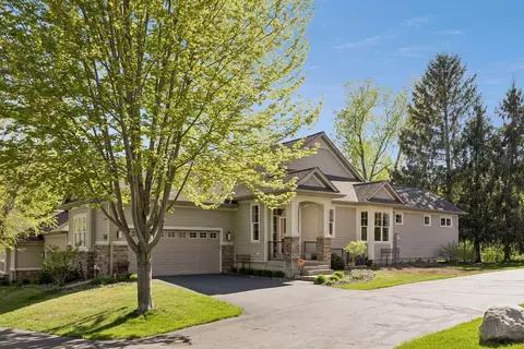 7660 Woodview Ct, Edina, MN 55439