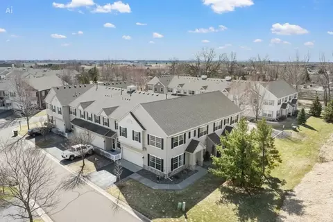 11122 Aberdeen St NE #H, Blaine, MN 55449