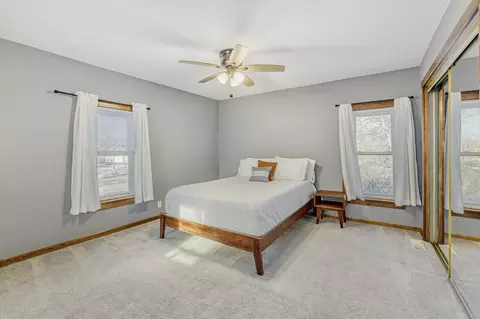 Bedroom - 401 Highway 7, Excelsior, MN 55331 photo 2 of 5