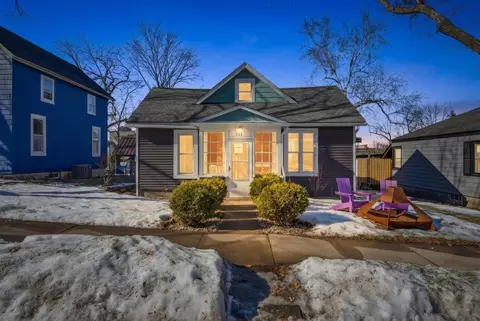 511 4th St, Hudson, WI 54016