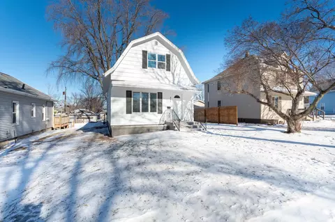 Exterior - 231 E Snelling Ave, Appleton, MN 56208 photo 3 of 11