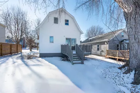 Exterior - 231 E Snelling Ave, Appleton, MN 56208 photo 7 of 11