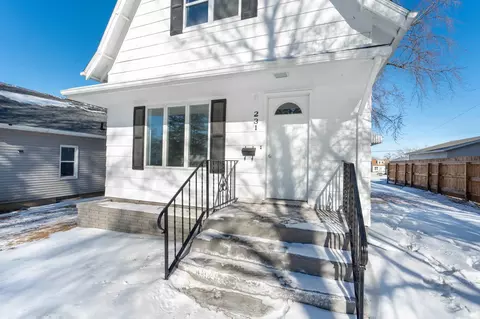 Exterior - 231 E Snelling Ave, Appleton, MN 56208 photo 4 of 11