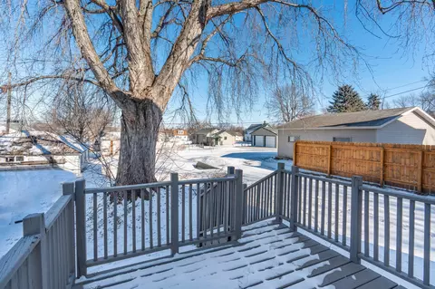Exterior - 231 E Snelling Ave, Appleton, MN 56208 photo 9 of 11