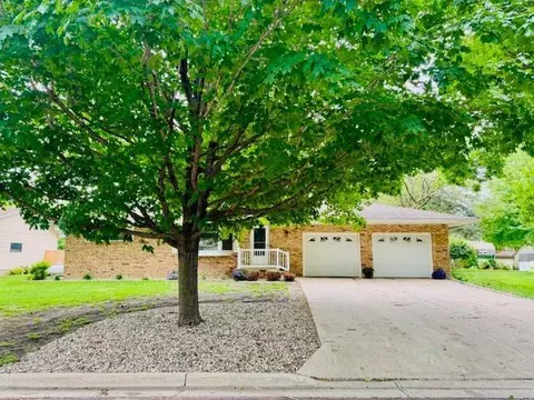 3033 Redwood Ave, Slayton, MN 56172