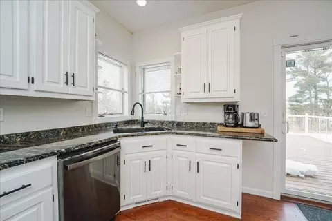 Kitchen - 12446 190th St, Milaca, MN 56353 photo 3 of 5