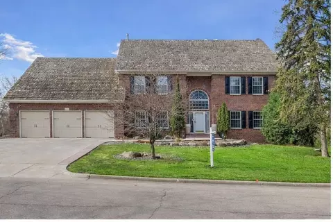 7600 Delaney Blvd, Edina, MN 55439