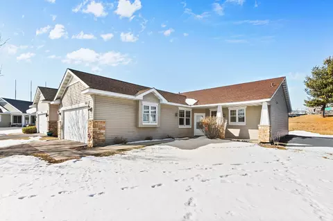 6555 Riverwood Ln, Brooklyn Center, MN 55430