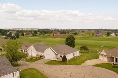 39314 Wild Rose Ct, Sauk Centre, MN 56378