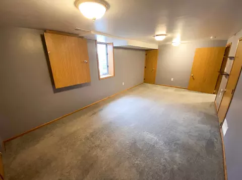Bedroom - 2316 W 97th St, Bloomington, MN 55431 photo 5 of 5