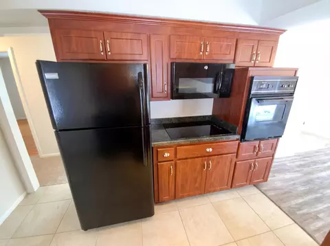 Kitchen - 2316 W 97th St, Bloomington, MN 55431 photo 2 of 4