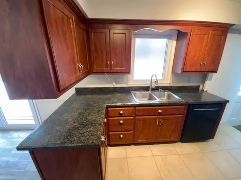 Kitchen - 2316 W 97th St, Bloomington, MN 55431 photo 3 of 4