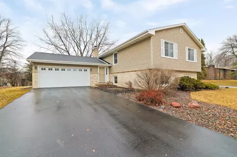 9200 67th Ave N, Brooklyn Park, MN 55428