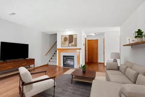 31 Landau Alcove, Woodbury, MN 55125